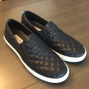 Steve Madden ECENTRCQ BLACK